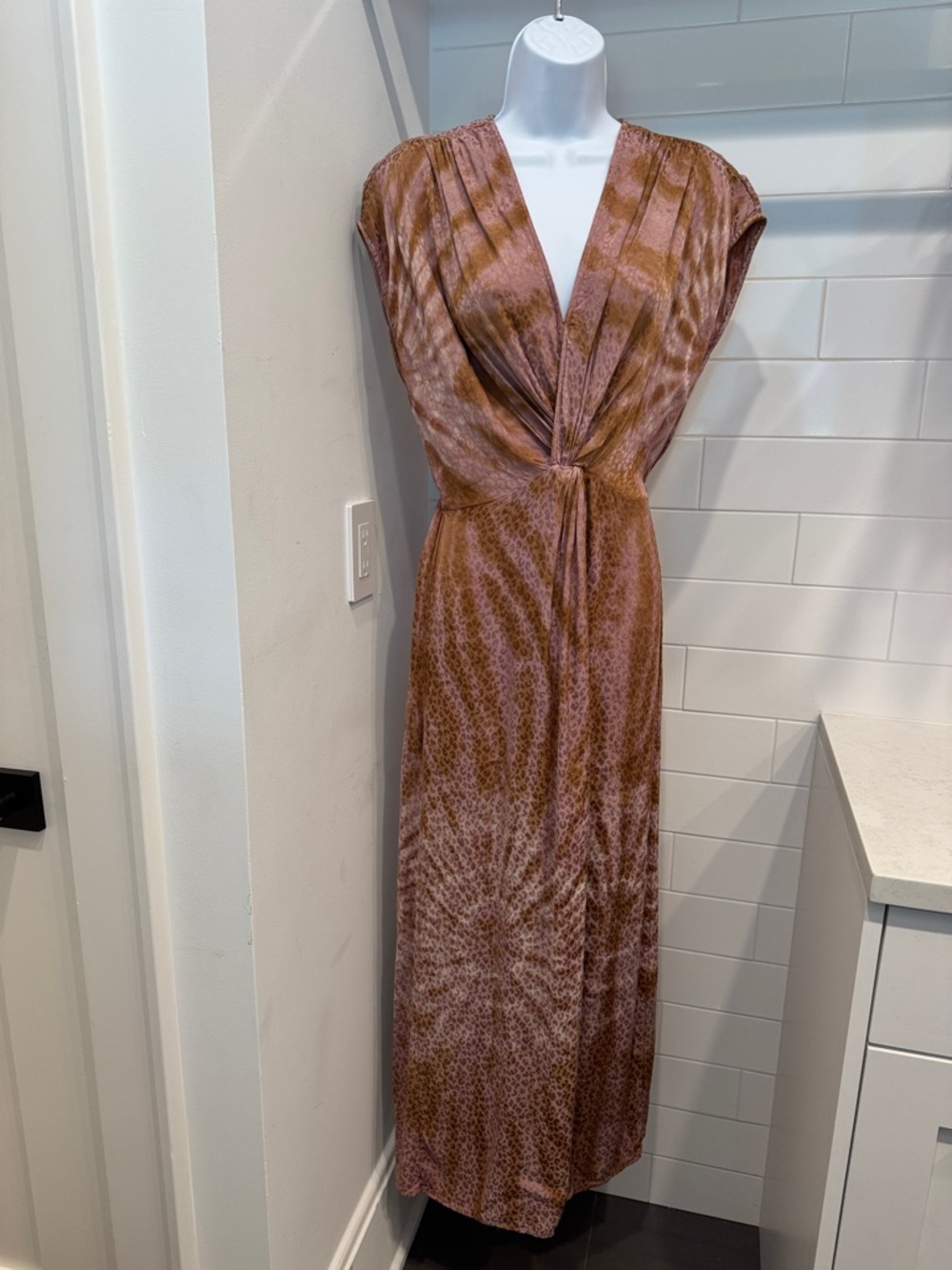Young Fabulous & Broke Rust-Toned Tie Waist Maxi Dress